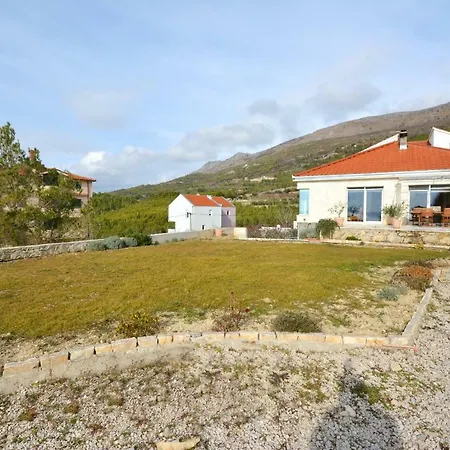 Luxury Penthouse With Private Garden And Seaview Appartamento