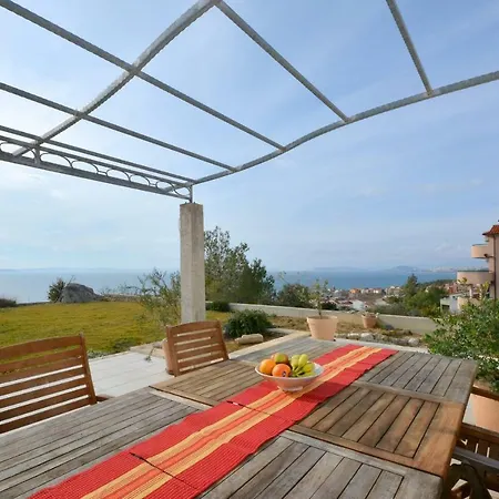 Luxury Penthouse With Private Garden And Seaview Appartamento