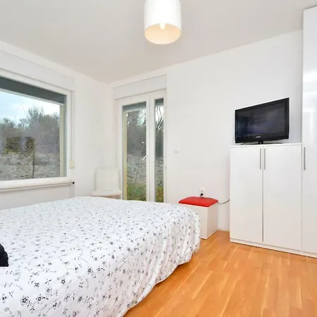 Luxury Penthouse With Private Garden And Seaview Appartamento *