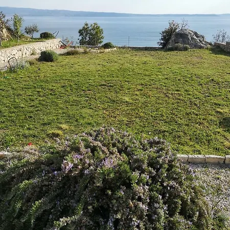 Luxury Penthouse With Private Garden And Seaview * Podstrana