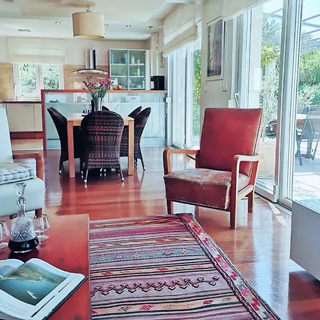 Luxury Penthouse With Private Garden And Seaview * Podstrana